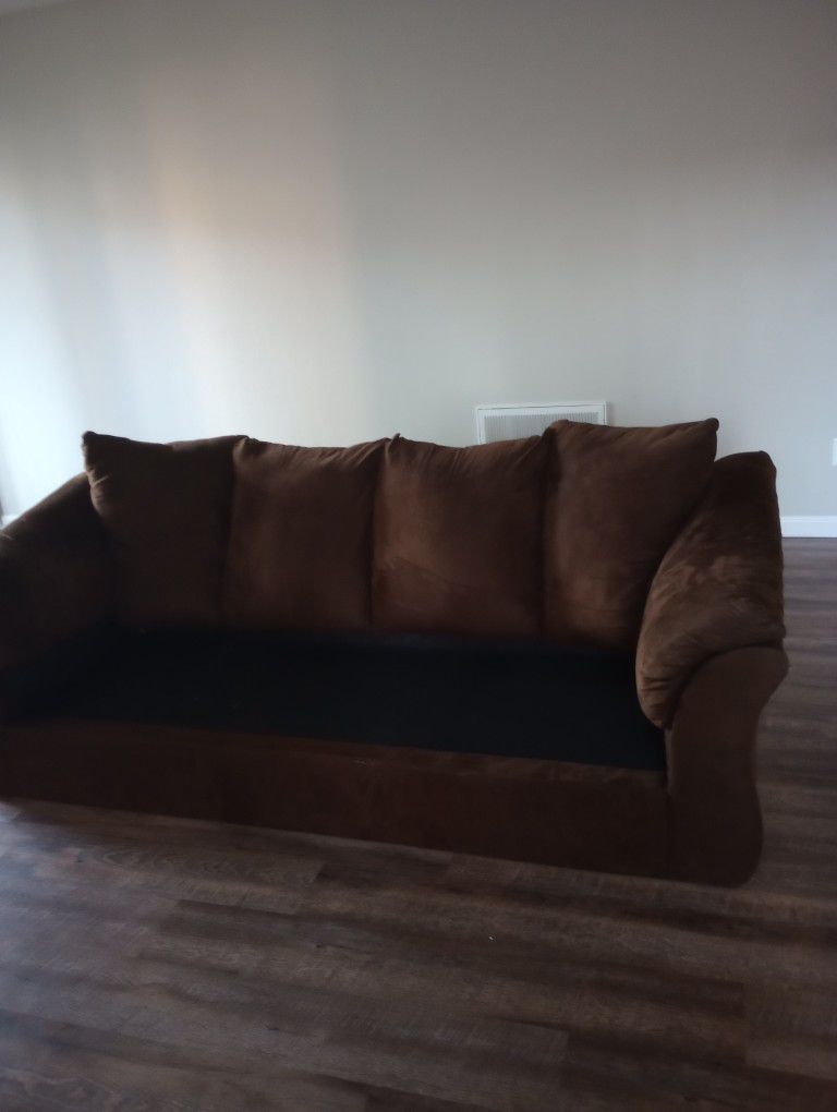 Ashley Darcy Mocha L shaped Couch With Chaise