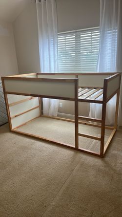Kids Bunkbed.    299 retail