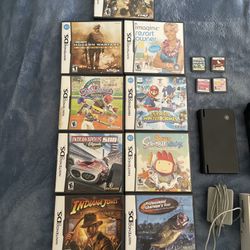 Nintendo DSi w/ Games & Original Box