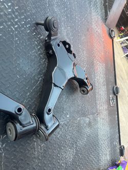2011 Sequoia Front Lower Control Arms