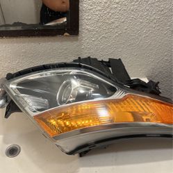 Headlights For Ford Explorer 2012