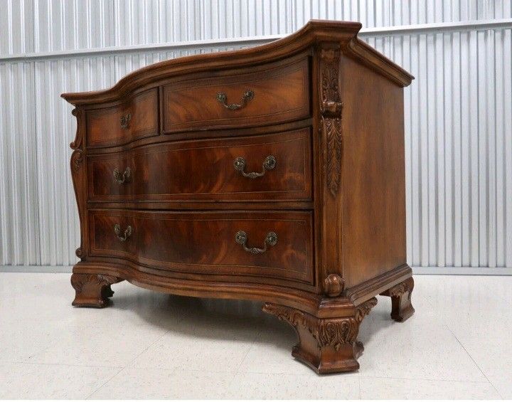 Beautiful Dresser American Drew 