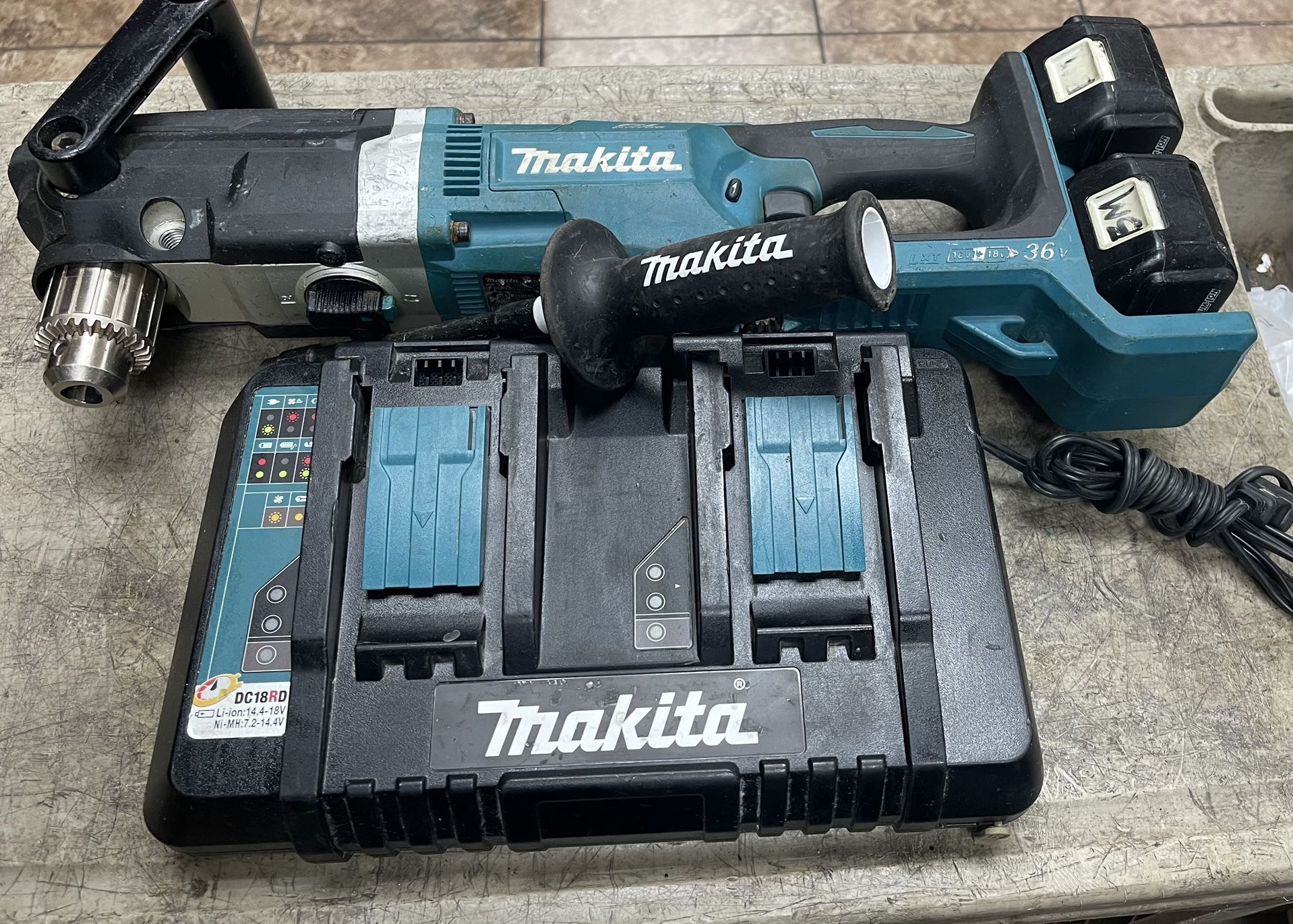 Makita Angle drill XAD03