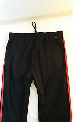 Calificación Elasticidad cache adidas CLIMALITE TRICO ZIP PANT BLACK/RED NOIR/ROUGE PANTS PANTALON. SIZE  LARGE. for Sale in Tacoma, WA - OfferUp