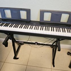 Yamaha P71 Piano with Stand