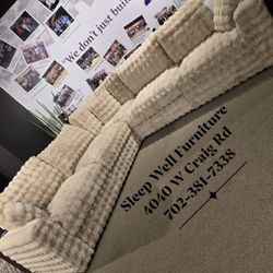 ✨️XL Sectional Sofas✨️ Furniture Queen Bedrooms, Dining Avail