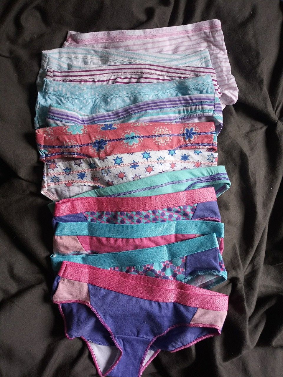 12 Pairs of Brand New Hanes/ fruit of the loom Girls underwear