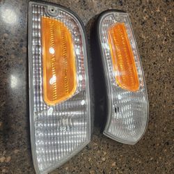 New 2006 Crown Victoria Headlight and Markers