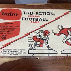 Vintage true action, electric football game