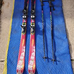 Salomon space frame stream 8pw 155cm skis with Salomon bindings asking 175

Pick up is in allen tx