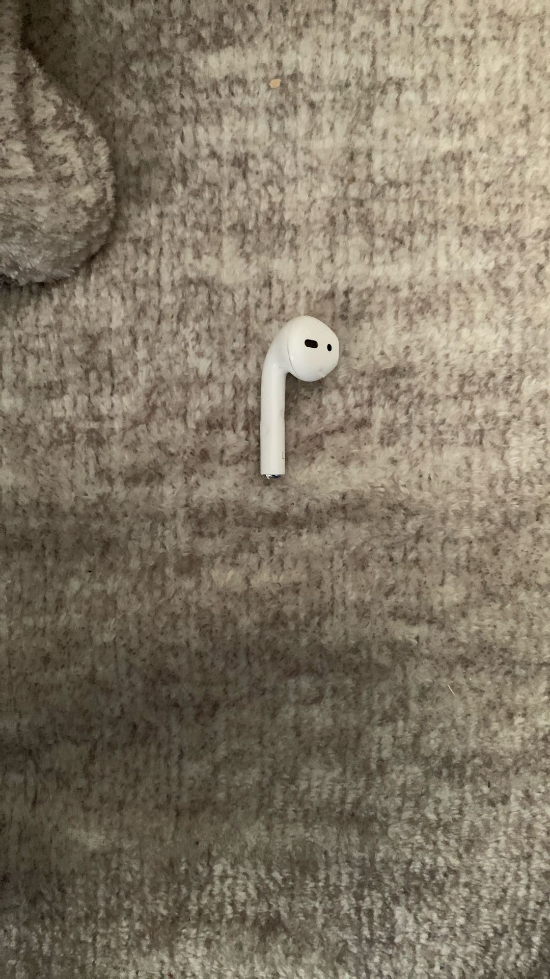 Left Airpod