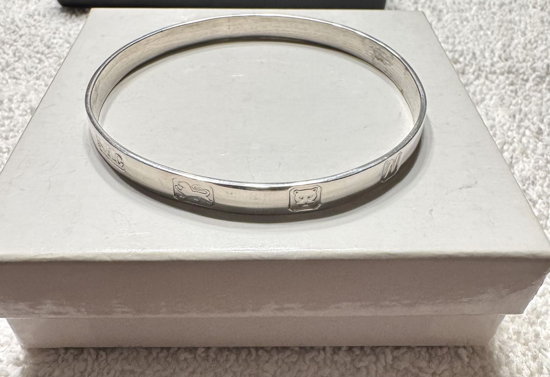 7.5” Sterling Silver , Ingot Braclelet From London, England .