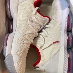 LEBRON 16 LOW 'DRAFT NIGHT