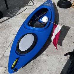 Kayak With Paddles