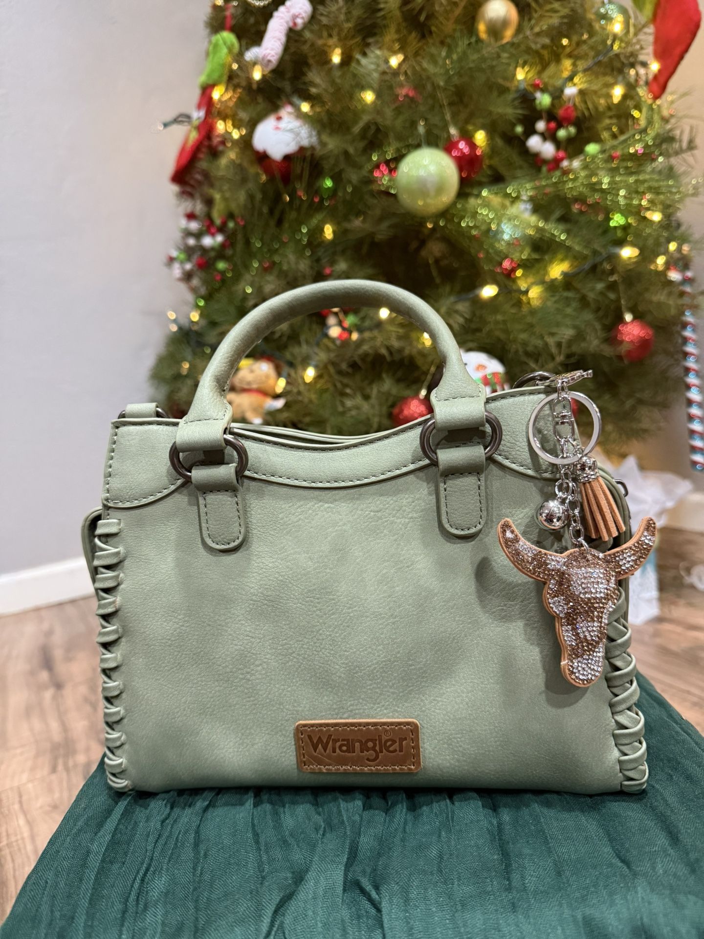 Charm / Keychain ( Free Wrapping π)