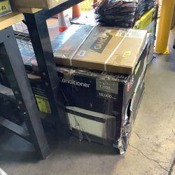 LG Electronics 18,000 BTU 230/208-Volt Dual Inverter Window Air Conditioner LW1817IVSM Cools 1,000 Sq Ft, Wi-Fi Enabled with Remote