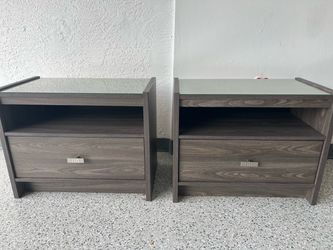 Pair Modern wood/glass top Nightstands