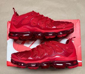 Nike Air Vapormax Plus Triple Red Men’s size 11 running shoes Rare!