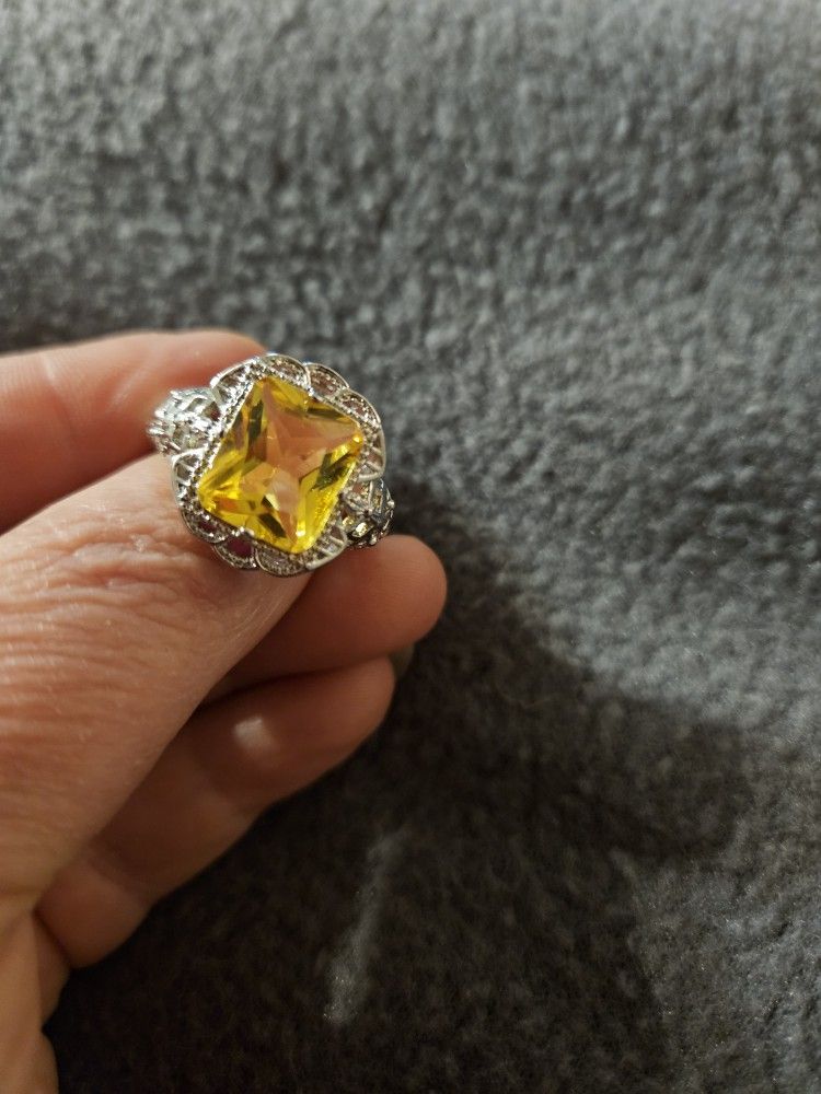 Canary Diamond Ring