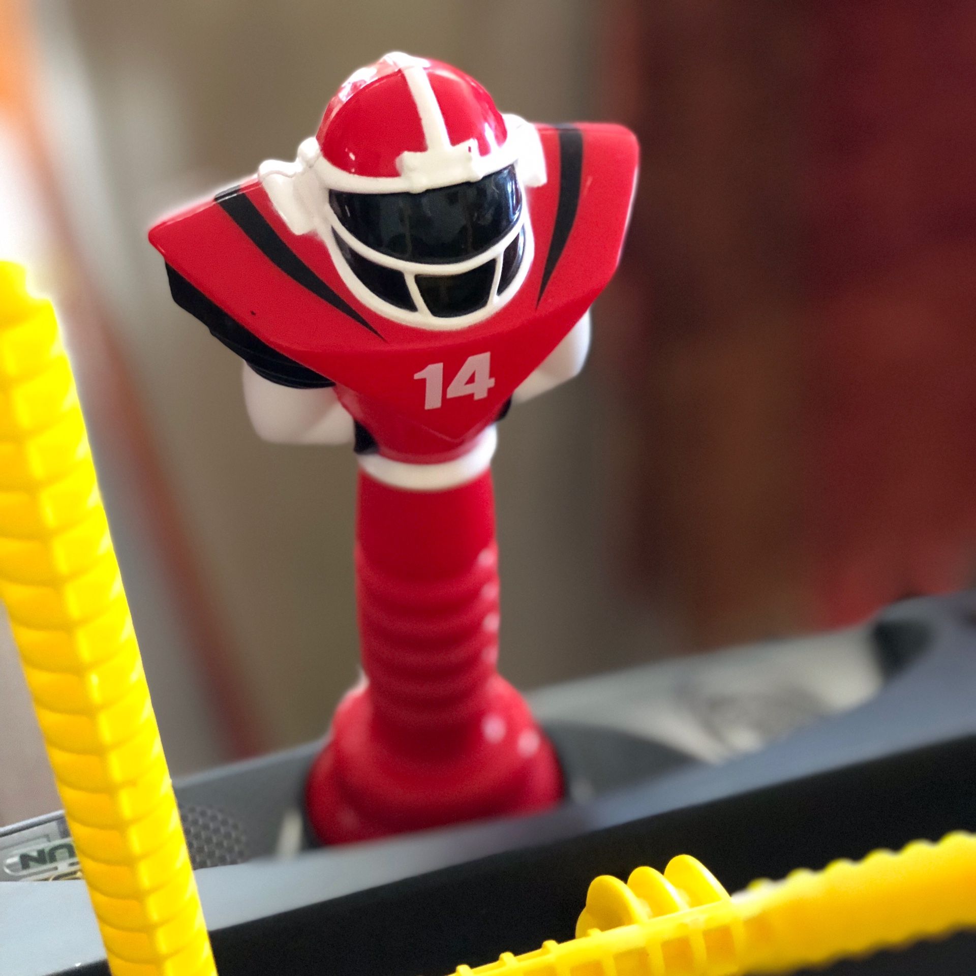 FISHER PRICE ESPN FAST ACTION FOOTBALL GAME TABLE for Sale in