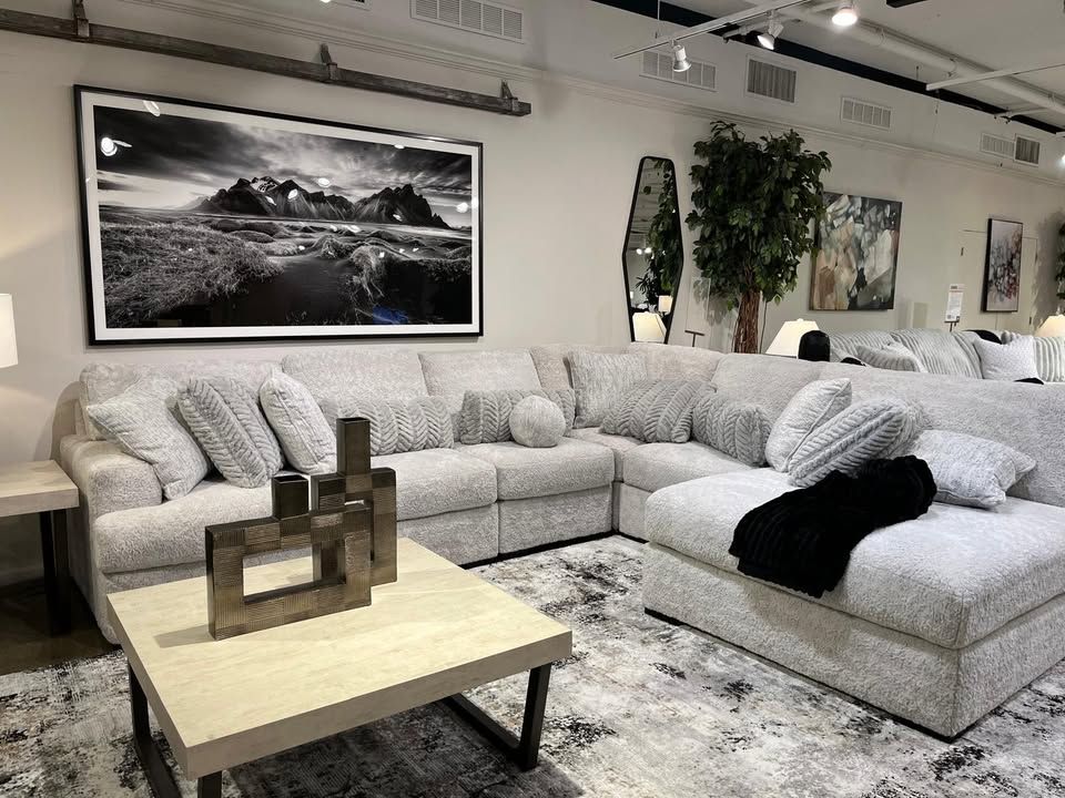 Luxurious Style, 3 Pc Plush modular sectional w/ultra soft upholstery