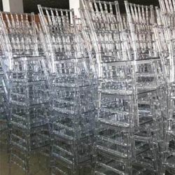 100 Sillas Transparente 