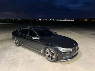 2016 BMW 740i