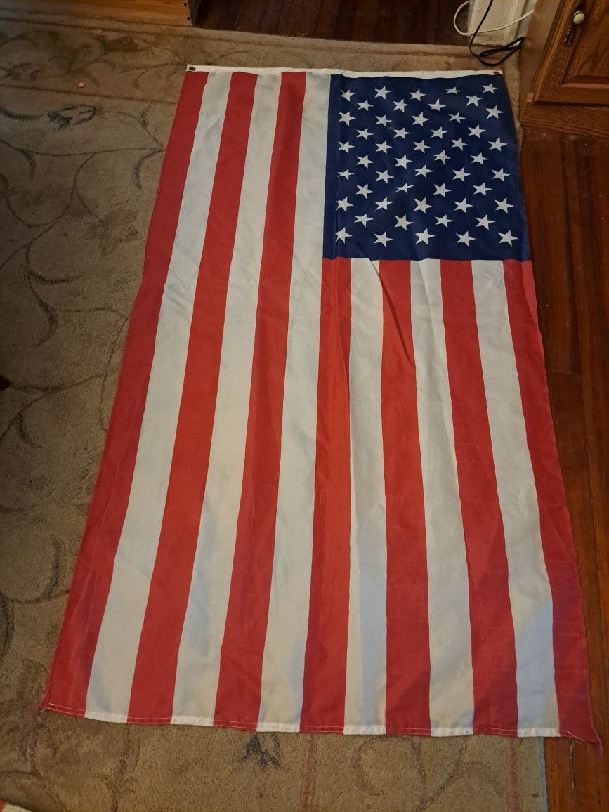 UNITED STATES FLAG LARGE