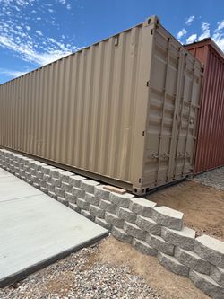Storage shipping containers