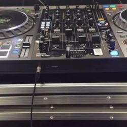 Pioneer DDJ FLX 10 W/ Case (Brand New)