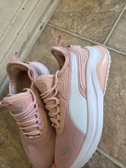 Tenis para niña Size 4 solo un rato usados