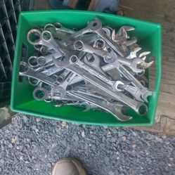 Wrenches All Kinds Of Sizes