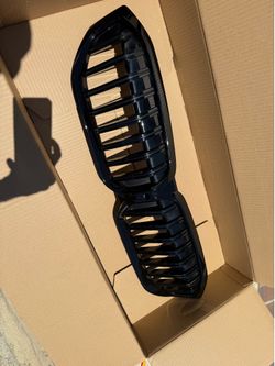 Genuine BMW Shadowline Front Kidney Grille - G20 330e 330i M340i LCI (2023-2026)