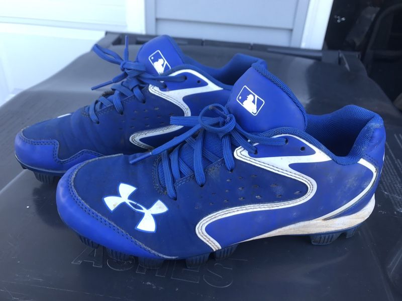 Football cleats