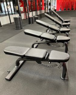NEW-FLAT/INCLINE/DECLINE BENCH-FLAT TO INCLINE , ADJUSTABLE, DURABLE, COMMERCIAL GRADE