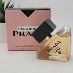 Prada  

 Paradoxe Eau de Parfum  

1.6 fl (2 available)