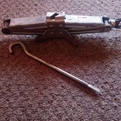 Floor Jack Good Condition $10.00