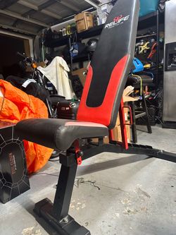Adjustable weight benches