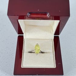 Sterling silver peridot ring 