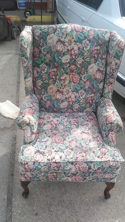 Flower wingback chair