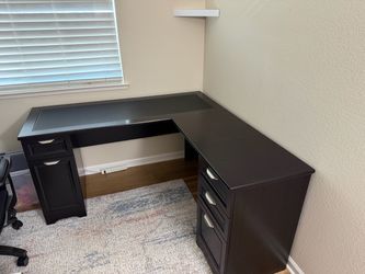 Free Desk