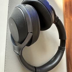 SONY wireless noise cancelling headphone