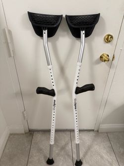 Mobilеgs Axillary Crutches – Pair
