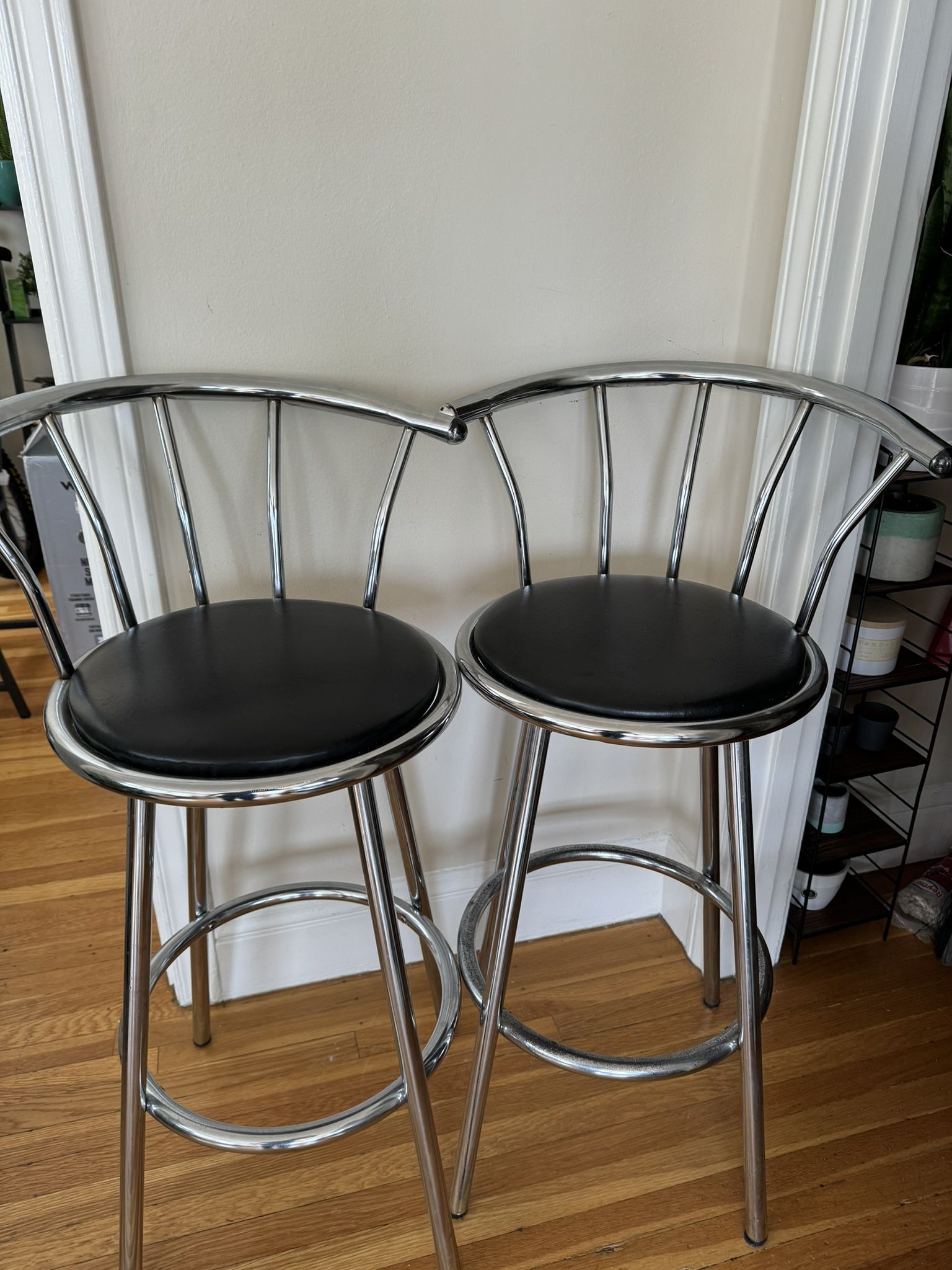 Bar Stool, Set of 2 chairs Swivel, Bar Height, Grey Metal