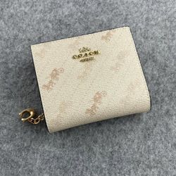 Coach Lady’s Wallet With Box New 