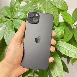 iPhone 15 Plus - Unlocked - 128GB