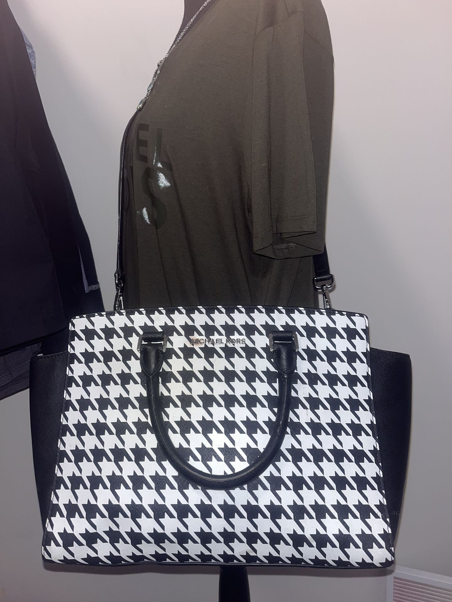 Michael Kors Large Selma Houndstooth Bag