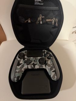 Nacon Revolution 5 pro wireless control