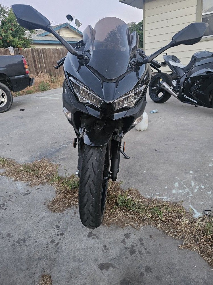 2019 Kawasaki Ninja 400