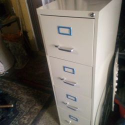 4 DRAWER FILE CABINET